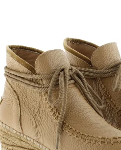 Bota baja en napa camel Creta