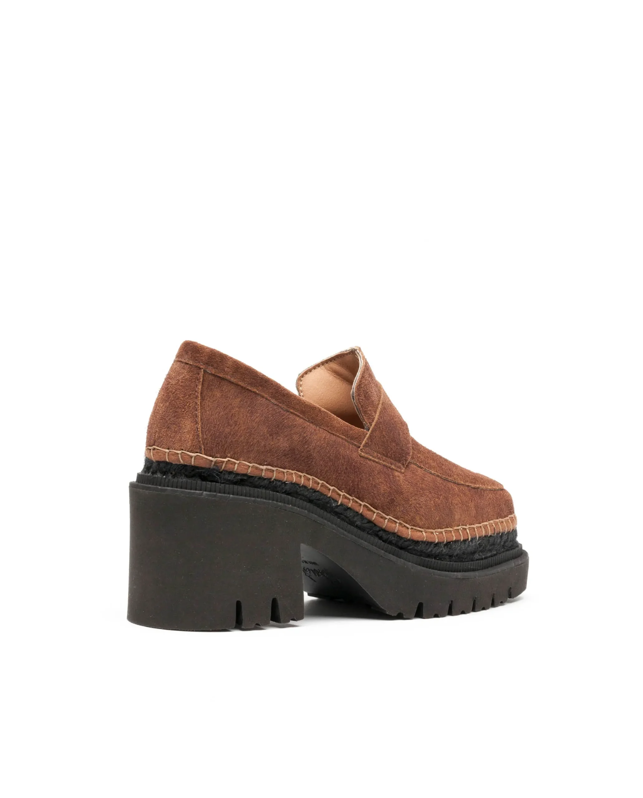 Mocasín de tacón en cavallo cuero oscuro Panteta