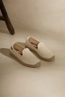 Slipper rafia nudos crudo Borneo